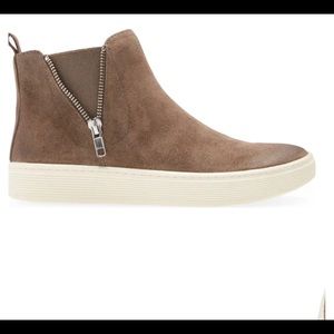 Brand New Sofft Sneakers!